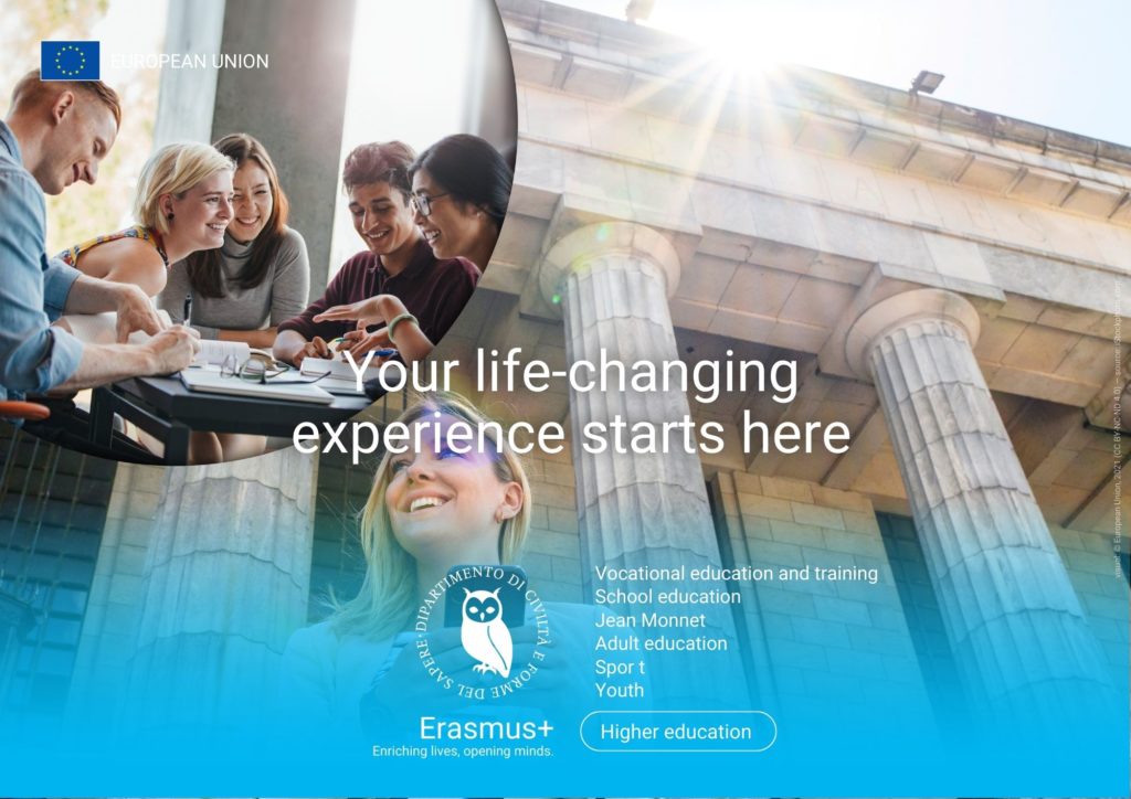 Foto che evoca il programma Erasmus+ dell'Unione Europea, con persone che sorridono e scritta "your life-changing experience starts here"